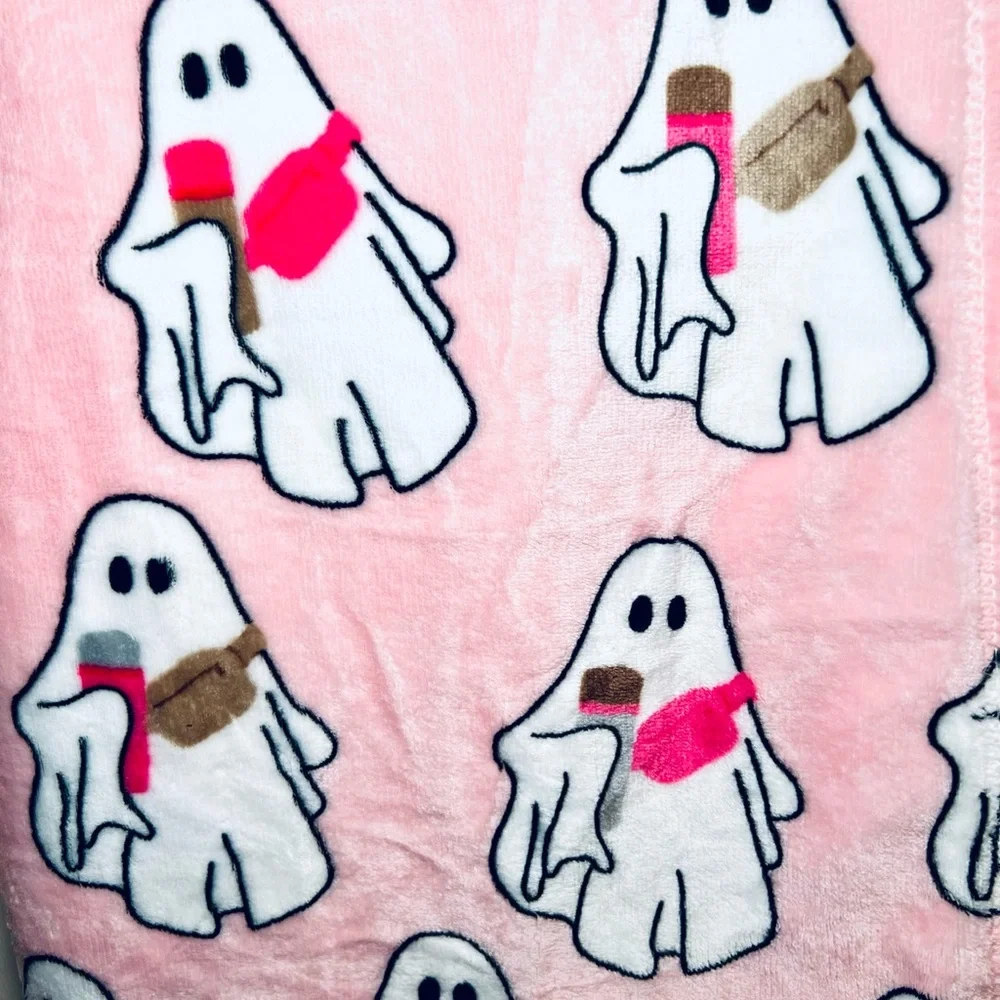 Halloween Cute Ghost Velvet Throw Blanket Ghostie w/Crossbody Bag & Coffee